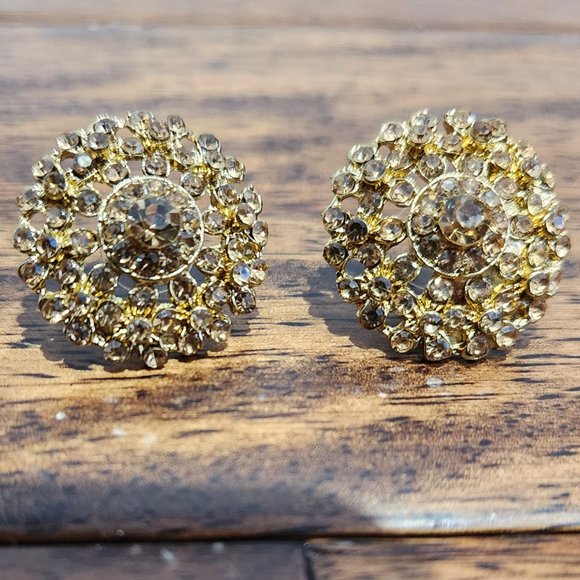 Gold costume earrings - Picture 1 of 3